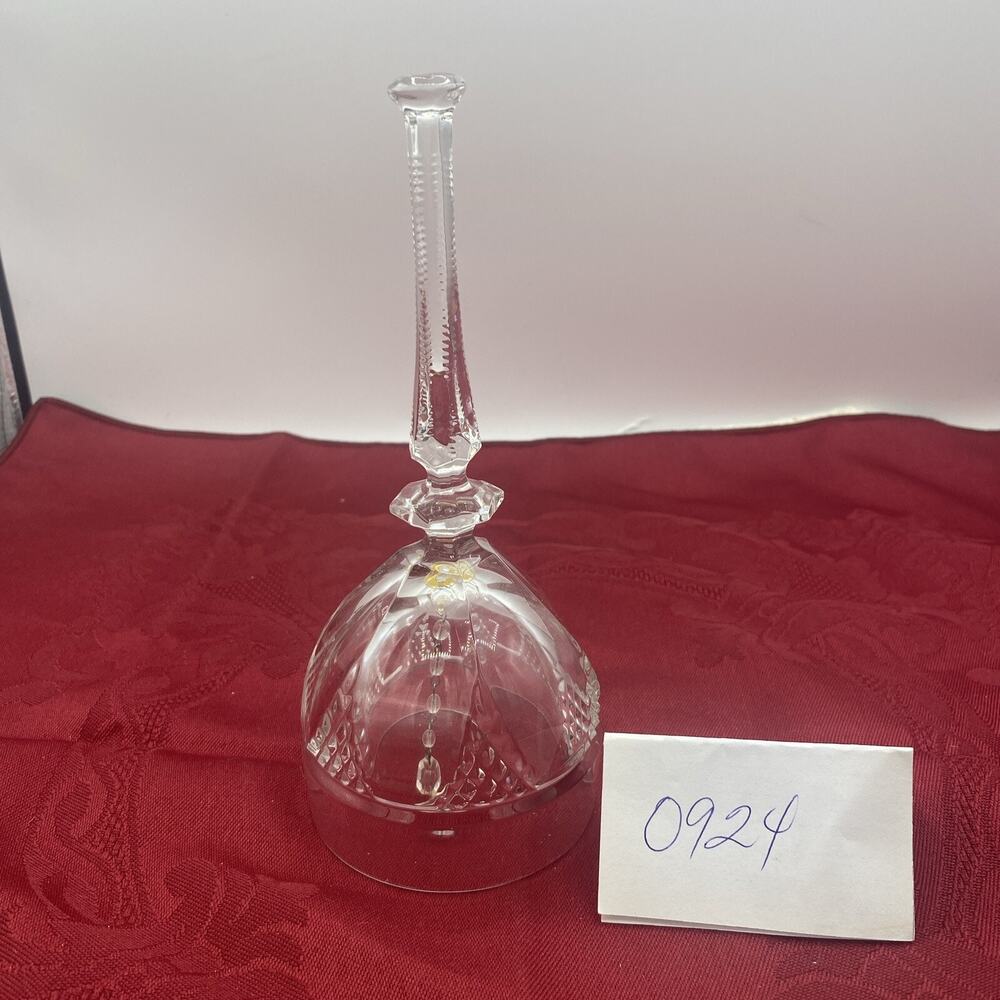 House of Goebel Bell. VTG 7.5 inch 24% Cut Lead Crystal BELL